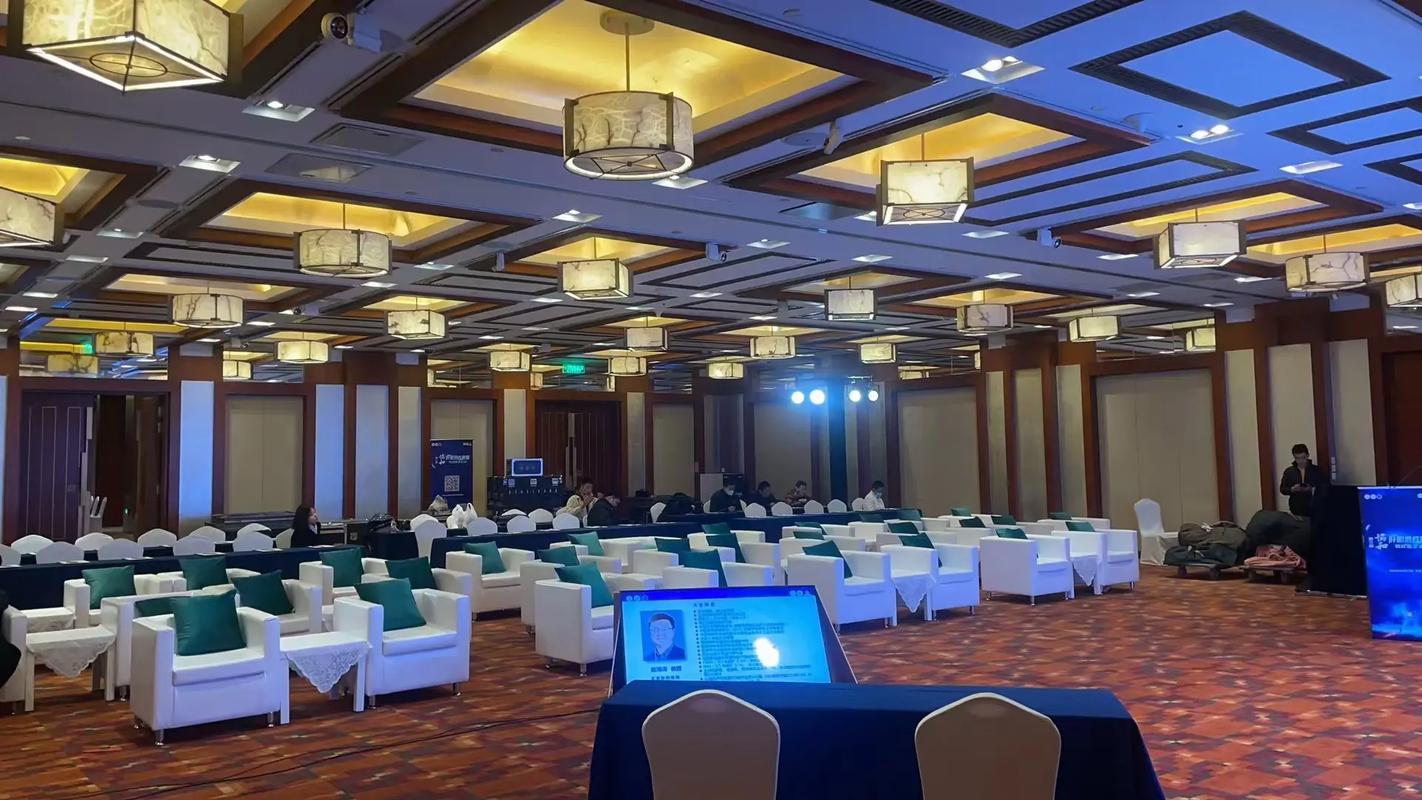 北京國際飯店會議中心沙發(fā)擺放完成，打造專業(yè)會議與休閑空間